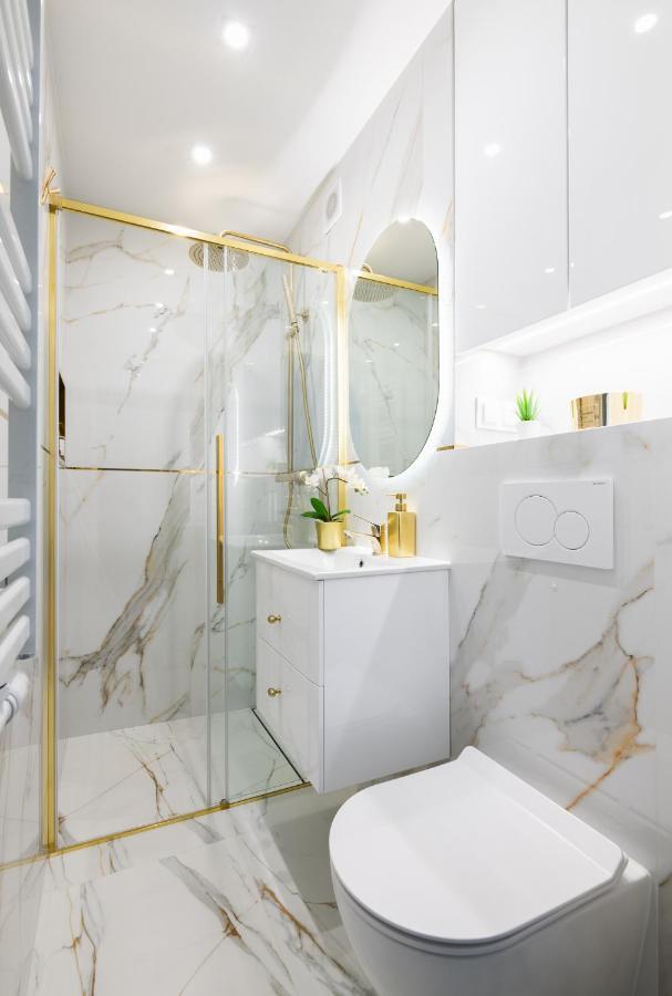 Glam & Modern By Cooee Apartments Варшава Экстерьер фото